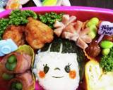 春の遠足弁当(女の子ツナマヨおにぎり)作り方3写真