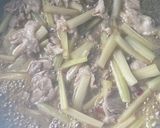 セロリと豚肉のきんぴら作り方3写真