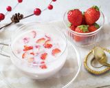生米麹で作ったいちごミルク甘酒作り方1写真