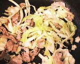 【すき焼きのタレで】豚とキャベツのパスタ作り方6写真