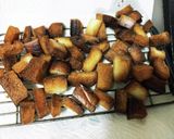 簡単おやつ！冷凍食パン耳でカリカリラスク作り方3写真