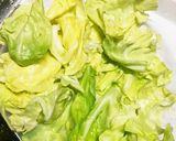 春キャベツまきまき鷄ミンチハンバーグ風♪作り方1写真
