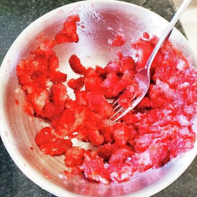 ストロベリーアイスクリーム by futapapa 【クックパッド】 簡単