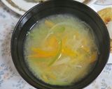 千切りジャガ芋とカラーピーマンのお味噌汁作り方9写真