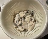 牡蠣とタラのオイル炒め作り方3写真