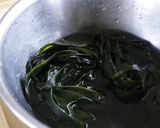 わかめとキュウリの海鮮酢味噌サラダ作り方1写真