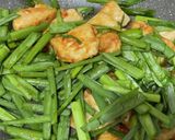簡単やわらか！鶏むねとニラの中華風炒め作り方3写真