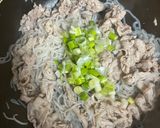 豚こま肉と白滝炒め作り方5写真
