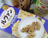 簡単おやつ😊ルヴァンにきな粉胡桃をのせて作り方4写真