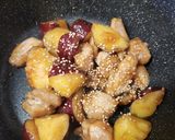サツマイモと鶏もも照り焼き☆弁当☆夫絶賛作り方2写真