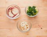 豚肉と秋野菜の胡麻ドレ炒め作り方1写真