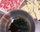 旬☆タケノコと豚肉とわかめの炒め煮作り方1写真