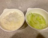 新玉ねぎとセロリの梅ダレサラダ作り方1写真