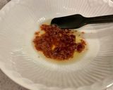 新玉ねぎとセロリの梅ダレサラダ作り方2写真