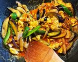 ふわふわたまごとピリ辛豆板醬麹味噌炒め作り方3写真