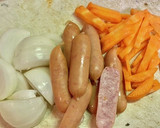 新ジャガ・新タマとソーセージのバター醤油作り方1写真