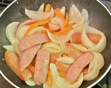 新ジャガ・新タマとソーセージのバター醤油作り方3写真