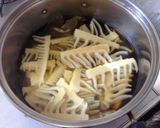 出汁が美味しい！たけのことがんもの煮物作り方2写真