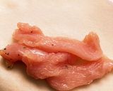 鶏むね肉とチーズの春巻き作り方1写真