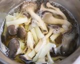 夕おもてなし♪筍の姫皮とキノコの澄まし汁作り方3写真