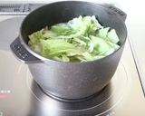 簡単な【レタスと卵の中華スープ】作り方3写真
