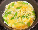 キヌサヤとしらすのお好み焼き風オムレツ作り方5写真