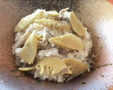 簡単♡めんつゆDE筍と舞茸の炊き込みご飯作り方7写真