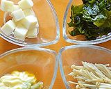 わかめとエノキダケ、豆腐のわさびマヨ和え作り方1写真
