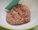餃子!春キャベツと新玉葱 外パリ中とろ作り方2写真