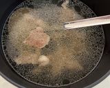 牛すじのゆで汁でコムタン風スープ作り方1写真