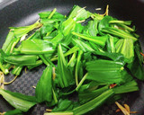 行者ニンニクと豚肉の塩焼きそば作り方4写真