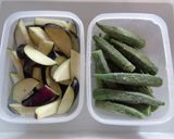 「 お財布おたすけ 」冷凍オクラと豚こま作り方1写真