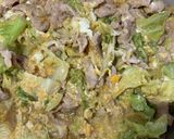 豚こまとキャベツのニンニク卵とじ丼作り方6写真