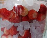炭酸水で飲むと最高!いちご酒作り方3写真