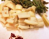 たけのことワラビのピリ辛和風パスタ作り方1写真