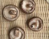 かみごたえガッツリ！椎茸丸ごとピザ作り方1写真