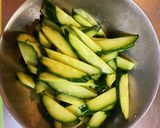 ヘルシー蒸し鶏ときゅうりのナムル!作り方1写真