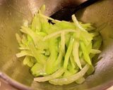 豆とセロリのツナサラダ作り方1写真