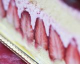 最上級の美味さ♡苺のスクエアケーキ作り方55写真