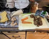 具だくさんもいいところの味噌汁（4人分）作り方1写真