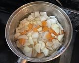 具だくさんもいいところの味噌汁（4人分）作り方4写真