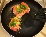鶏肉と玉子の親子グリル 九条ネギを乗せて作り方5写真