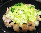 キャベツと鶏もも肉のにんにく炒め作り方4写真