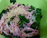 節約食材で【もやしとニラのベーコン和え】作り方6写真
