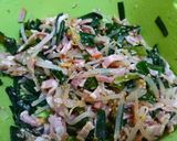 節約食材で【もやしとニラのベーコン和え】作り方7写真