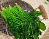 ほうれん草と新玉ねぎのサラダ作り方1写真