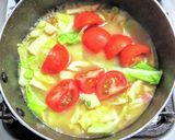 トマトとベーコンの味噌スープに温泉たまご作り方6写真