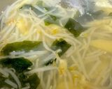 もやし 油揚げ わかめの味噌汁^^作り方6写真