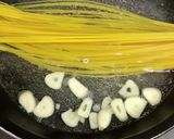 キャベツとシメジのニンニク風味パスタ作り方2写真