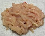 青椒肉絲にどうぞ！鶏胸肉の細切り方法作り方6写真